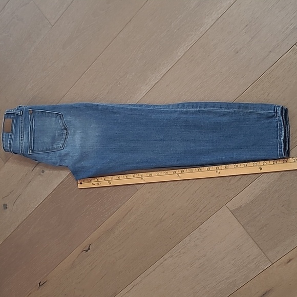 Judy Blue Jeans Women's sz 26 Relaxed Fit Mid Rise Distressed Crop Denim Jeans - Picture 14 of 14